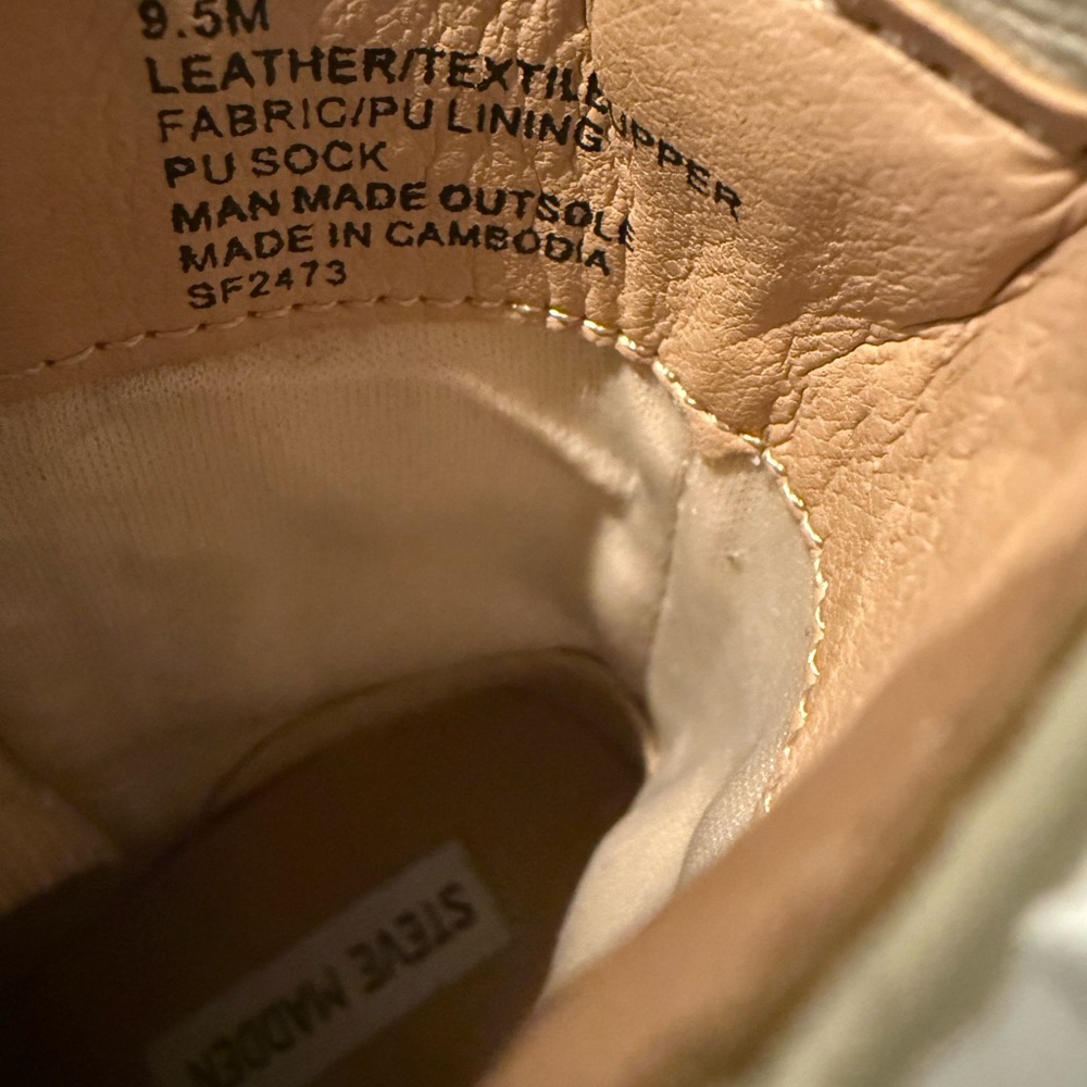 Steve Madden Cream Ankle Booties - Picture 2 of 2